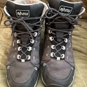 Women’s size 8.5 Ahnu Black Hiking Boots